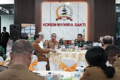 Gubernur NTT meminta bantuan gempa menjangkau semua pengungsi