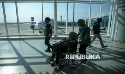 Dampak Abu Vulkanik Gunung Anak Krakatau, 4 Layanan Penerbangan Sudah Beralih ke Bandara Kertajati