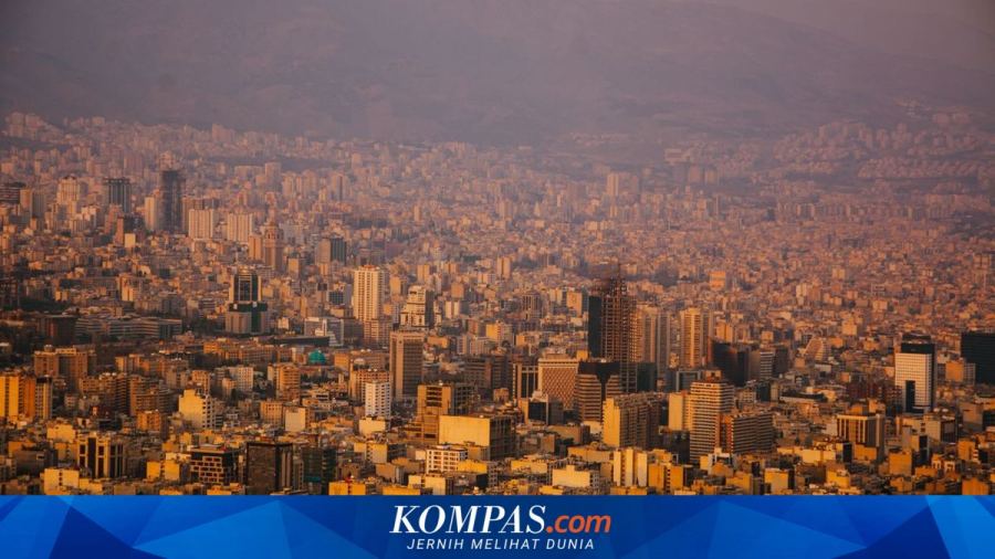 Tertekan Sanksi AS, Perdagangan Iran Anjlok hingga 35 Persen