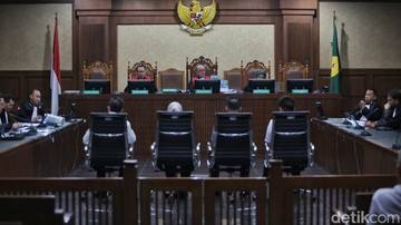 Saksi Ungkap Pegawai Bea Cukai Telepon Minta 'Bantu Kawan-kawan' Rp 30 Juta