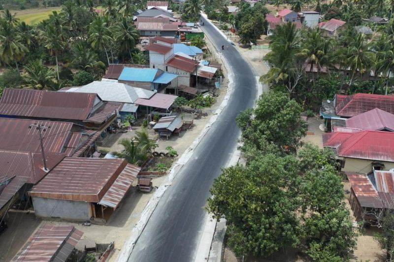 Pemprov Sulsel tangani ruas Ujung Lamuru yang selama 4 tahun berdebu