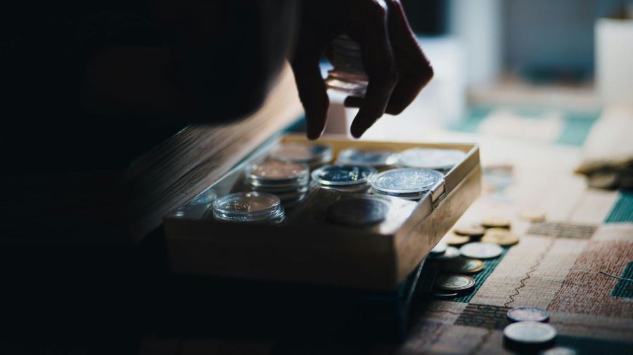 Bukan Menabung atau Investasi, Hal Ini Perlu Diperhatikan Fresh Graduate
