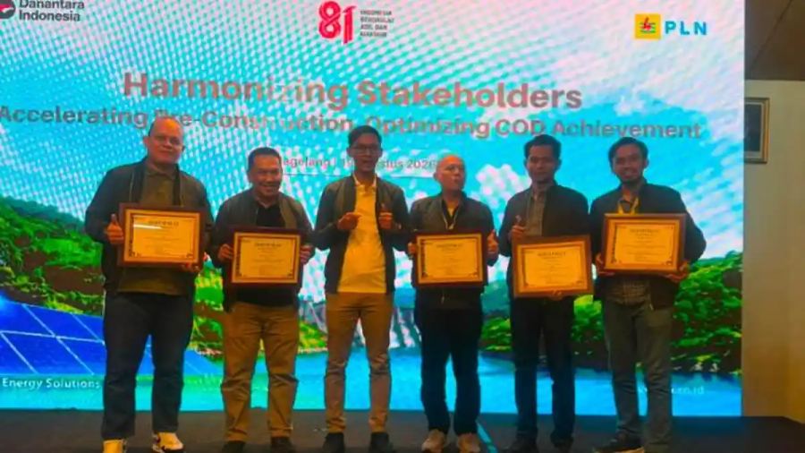 PLN UIP Sulawesi Boyong Lima Penghargaan Kinerja Perizinan dan Pembebasan Lahan