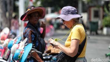 1,52 Juta Turis Asing Serbu RI di Juli, Didominasi Malaysia-Australia