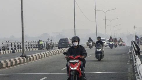 Kualitas Udara Memburuk, 5 Juta Lebih Masker Diberikan Kemenkes di Wilayah Terdampak Karhutla