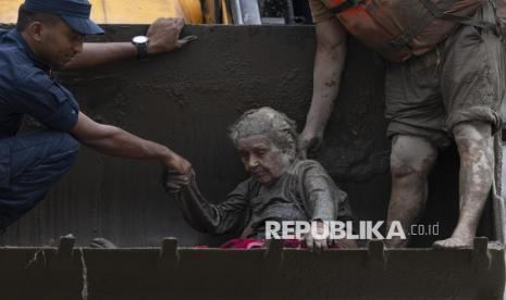 Korban Jiwa Banjir Bandang Nepal-China Capai 470 Orang, Ribuan Masih Hilang