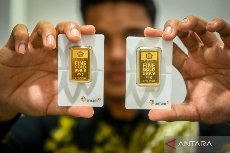 Simak daftar harga emas Galeri24-Antam-UBS di Pegadaian pada Jumat