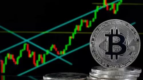 Harga Emas Tertahan di USD4.400, Dolar AS Melemah