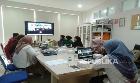 Pastikan Program Berjalan Optimal, LPPM UMJ Gelar Monev PkM Hibah 2026