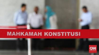 Pelapor Roy Suryo Gugat Aturan Praperadilan ke MK