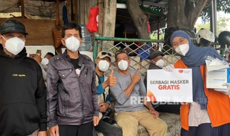 Gerak Cepat Rumah Zakat, 1.180 Masker untuk Lindungi Warga dari Abu Vulkanik