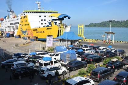 ASDP: Layanan Merak–Bakauheni normal meski erupsi Anak Krakatau