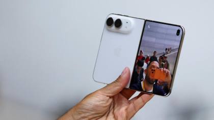 Penampakan iPhone Lipat Pertama Apple, Harga Tembus Rp 50 Juta