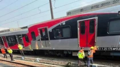 KRL Bogor-Jakarta Anjlok di Stasiun Jakarta Kota, Penumpang Dievakuasi