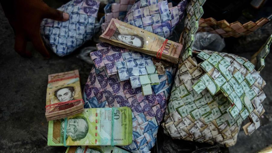 Atasi Inflasi 400%, Venezuela Diminta Tinggalkan Bolivar