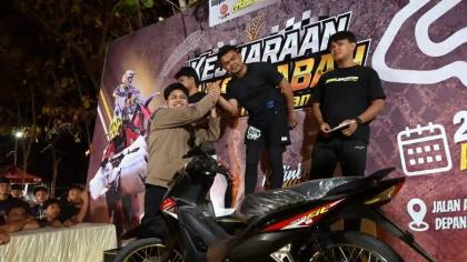 Ketua DPRD Soppeng Puji Kejuaraan Taksi Gabah Tenri Jampa’e, Bangkitkan UMKM