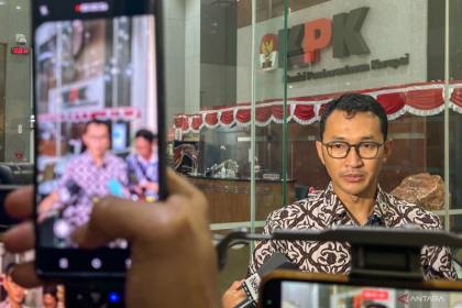 KPK panggil mantan Kadinsos Jawa Timur dan 26 saksi kasus bansos beras