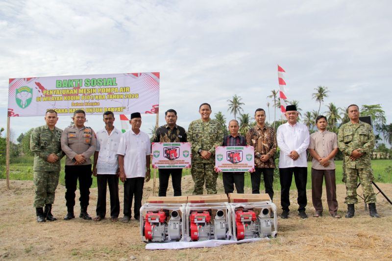 Kodim 0101/KBA salur empat unit mesin pompa atasi kekeringan