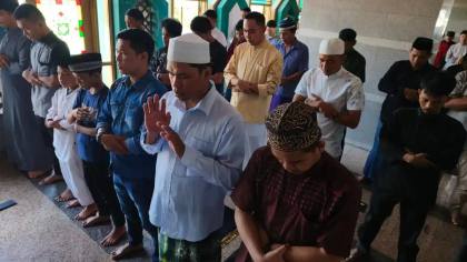 Niat dan Tata Cara Sholat Ashar, Lengkap Bacaan Dzikir Setelah Sholat
