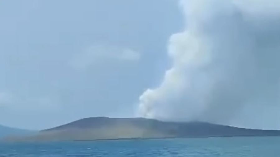 Fenomena Erupsi Gunung Api Muncul Bersamaan, ESDM Ungkap Alasannya