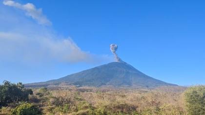 Gunung di RI Erupsi Serentak, Mbah Rono Beri Saran Ini ke Pemerintah