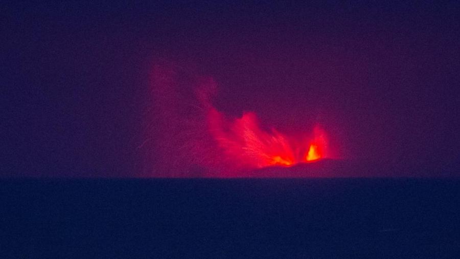 Sebaran Abu Vulkanik Gunung Anak Krakatau Sampai ke Jakarta