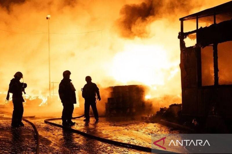 Rusia serang pabrik logam terbesar untuk produk militer milik Ukraina