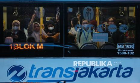 Transjakarta Sempat Matikan Lift dan Eskalator Terdampak Abu Anak Krakatau, Ini Alasannya