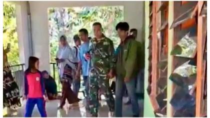 TNI Tangkap Tangan Warga Bulupoddo Sinjai Kepergok Bobol Celengan Masjid