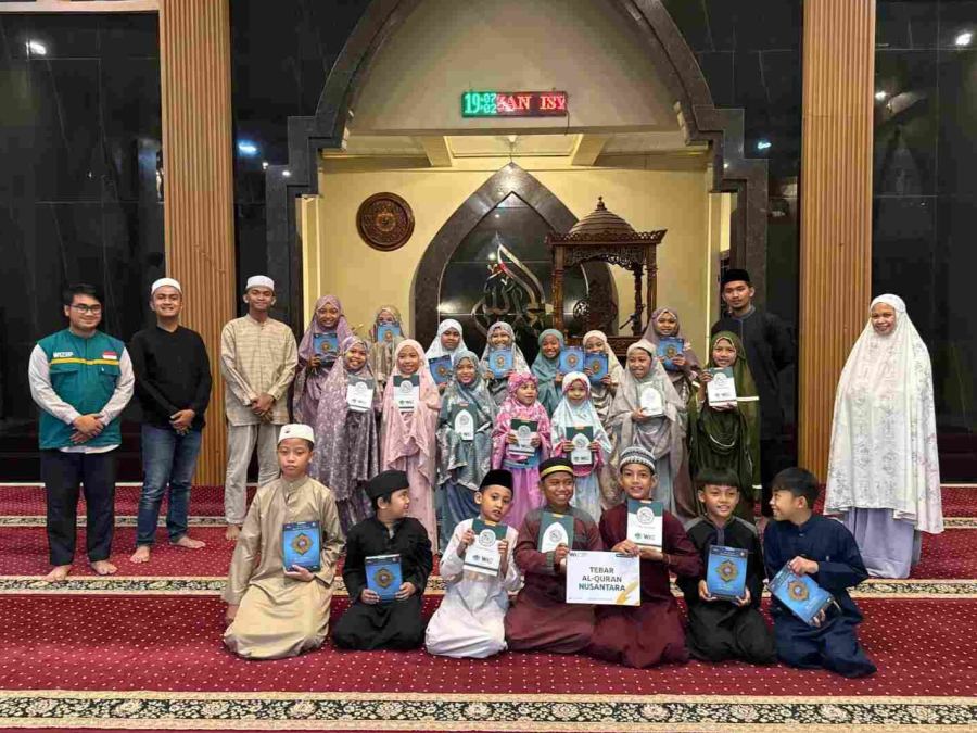 Gantikan Mushaf Lusuh dan Sobek, Laznas WIZ Tebar 50 Al-Qur’an Baru di TPA Ukhuwah UMI