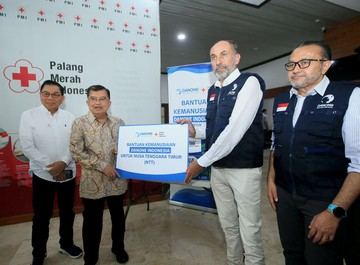 Danone Gandeng PMI Salurkan Bantuan Rp 1 M untuk Korban Gempa NTT