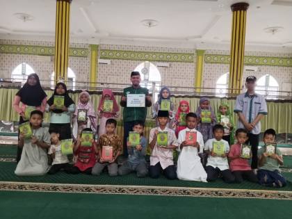 Puluhan Mushaf Baru Tiba di Rokan Hulu, WIZ Nyalakan Asa Generasi Qur’ani di Pasir Pangaraian