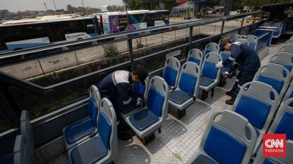FOTO: Melihat Perawatan Bus TransJakarta