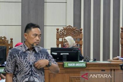 Sidang Bupati Cilacap ungkap pembagian THR Rp265 juta untuk forkopimda
