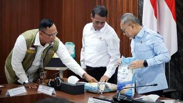 Mentan Pastikan Produksi Beras Aman saat El Nino, SPHP Ditambah 1 Juta Ton