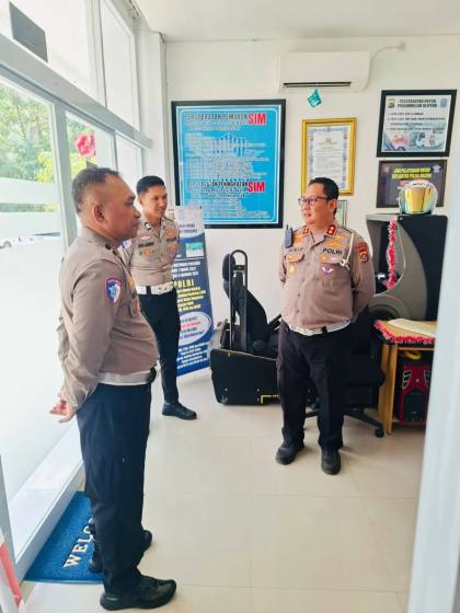 Ditlantas Polda Sultra Tingkatkan Fasilitas Pelayanan SIM yang Humanis | LPP RRI