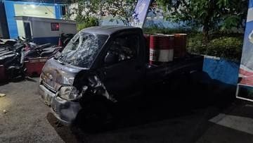 Pikap di Bogor Dikejar Warga hingga Dirusak Usai Diduga Serempet Motor