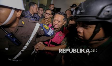 Febrie Adriansyah Dicecar 50 Pertanyaan oleh Penyidik Kejagung