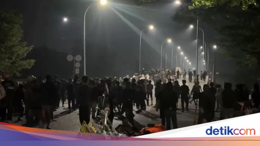 Bentrok Pakai Batu-Petasan Antarwarga Nunu Vs Anoa Kembali Pecah di Palu