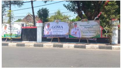 Karangan Bunga Dukungan ke Husniah Talenrang Berjejer di Depan Kantor Bupati Gowa, Apa Isinya?