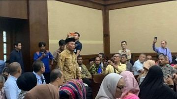 Muhadjir Effendy Jadi Saksi di Sidang Kasus Korupsi Kuota Haji 2023-2024
