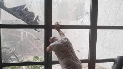 FOTO: Desa di Prancis Porak-Poranda Dihantam Tornado Langka