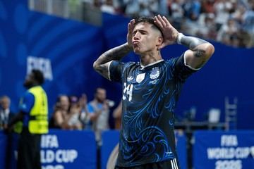 Peremajaan Lini Tengah Man City Senilai Rp 7,7 Triliun
