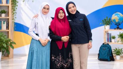 Beasiswa PNM Sambungkan Mimpi Pendidikan Anak Nasabah Mekaar