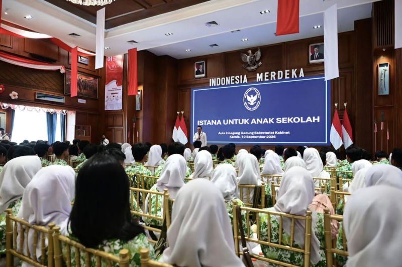 Sebanyak 341 siswa kunjungi Istana untuk mengenal lingkungan pemerintahan