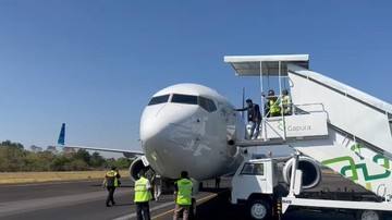 Imbas Ban Pecah, Penumpang Garuda Rute Makassar-Kendari Delay 10 Jam