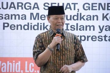 Keracunan Terulang, HNW Desak Evaluasi Menyeluruh MBG & Sanksi Hukum Keras