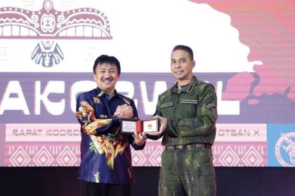 Kemenhub memperkuat keselamatan sektor penerbangan perintis di Papua