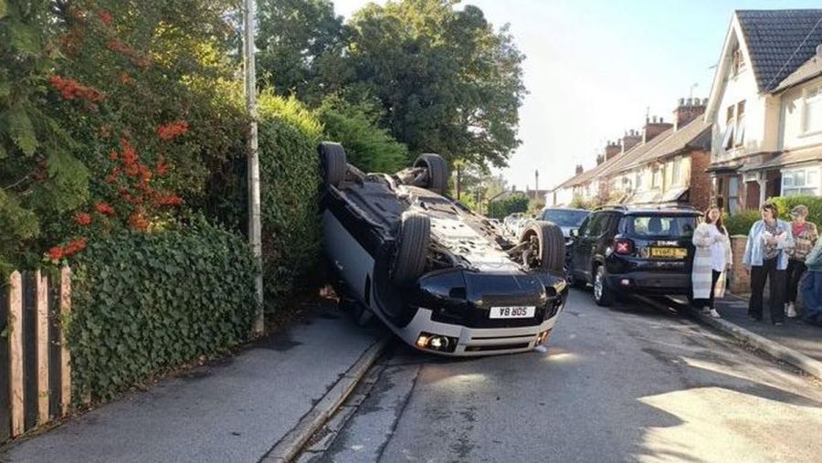 Pemain Hull City Kecelakaan hingga Mobil Terbalik Jelang Lawan Chelsea