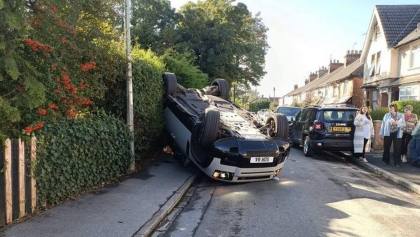 Pemain Hull City Kecelakaan hingga Mobil Terbalik Jelang Lawan Chelsea